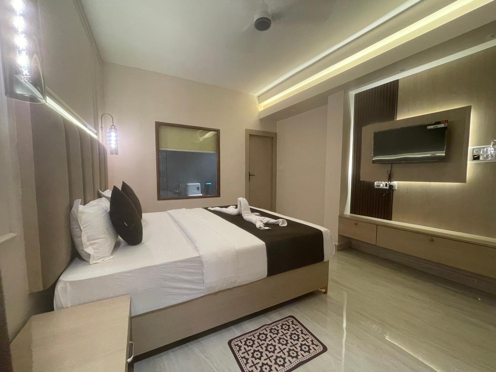 Royal Casa Baga Hotel ภายนอก รูปภาพ