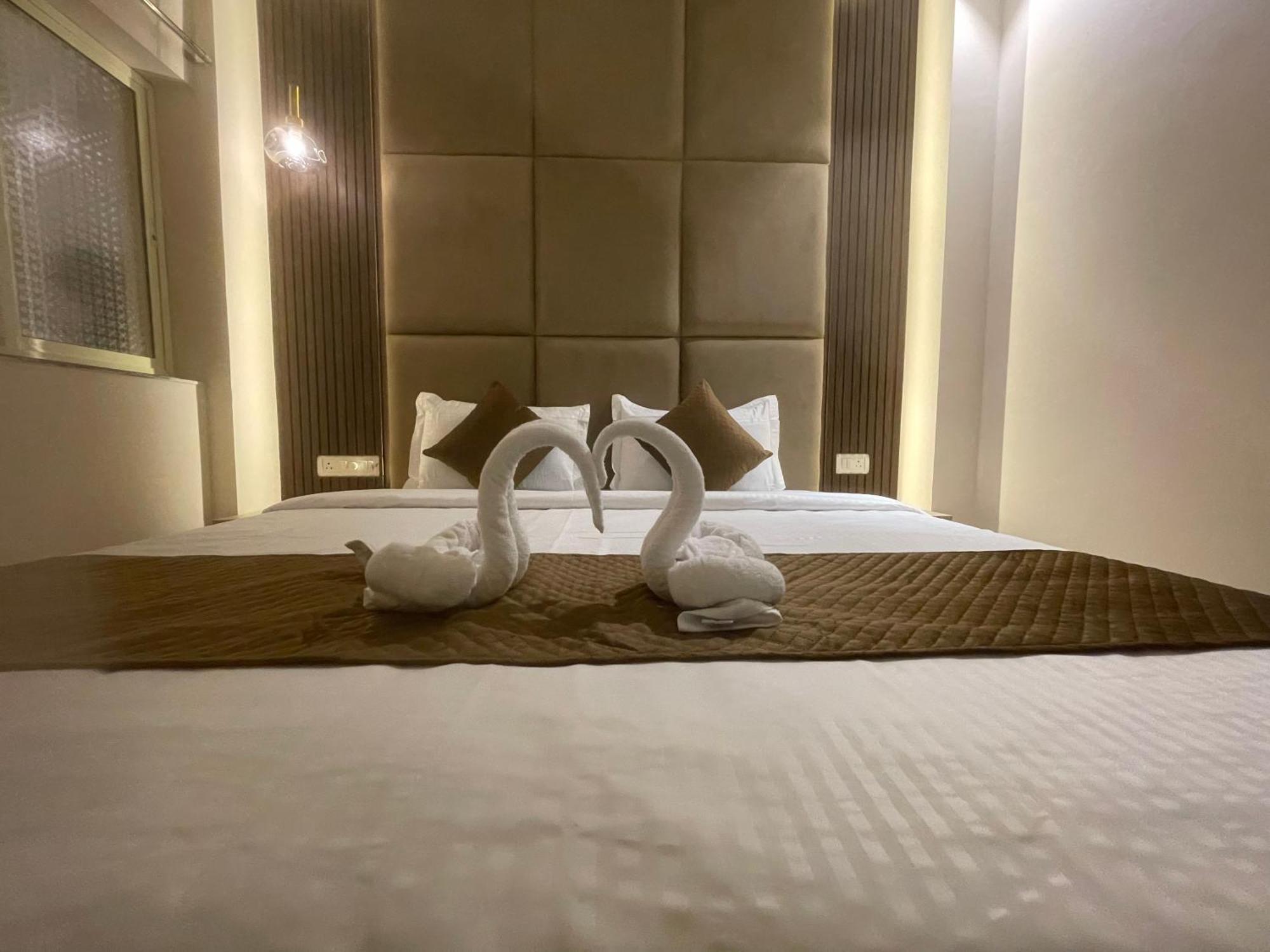 Royal Casa Baga Hotel ภายนอก รูปภาพ