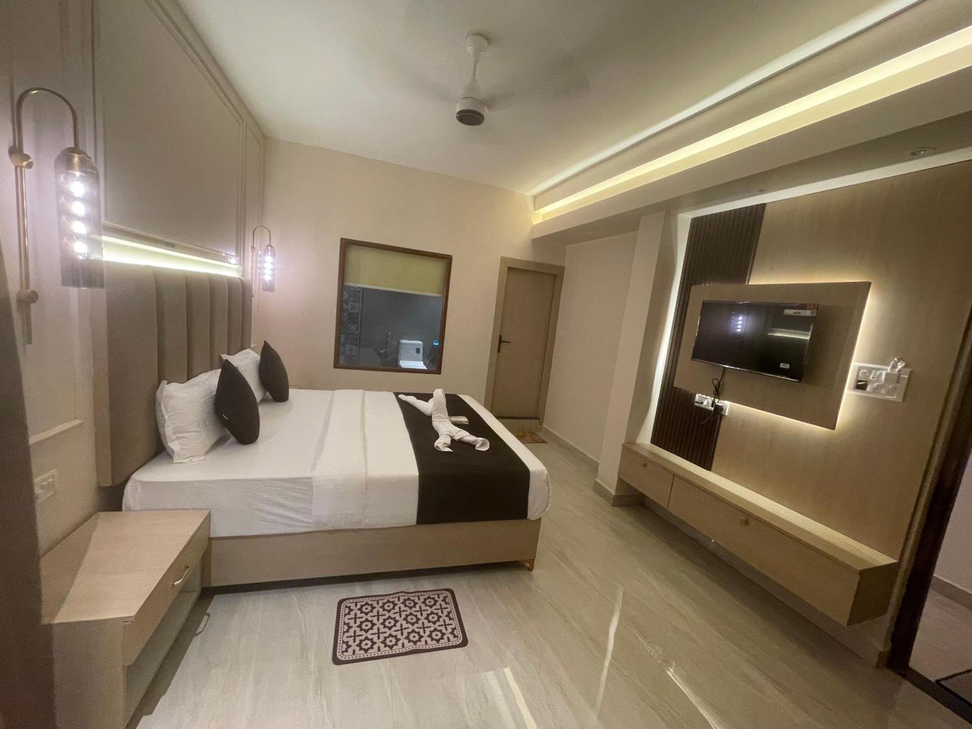 Royal Casa Baga Hotel ภายนอก รูปภาพ