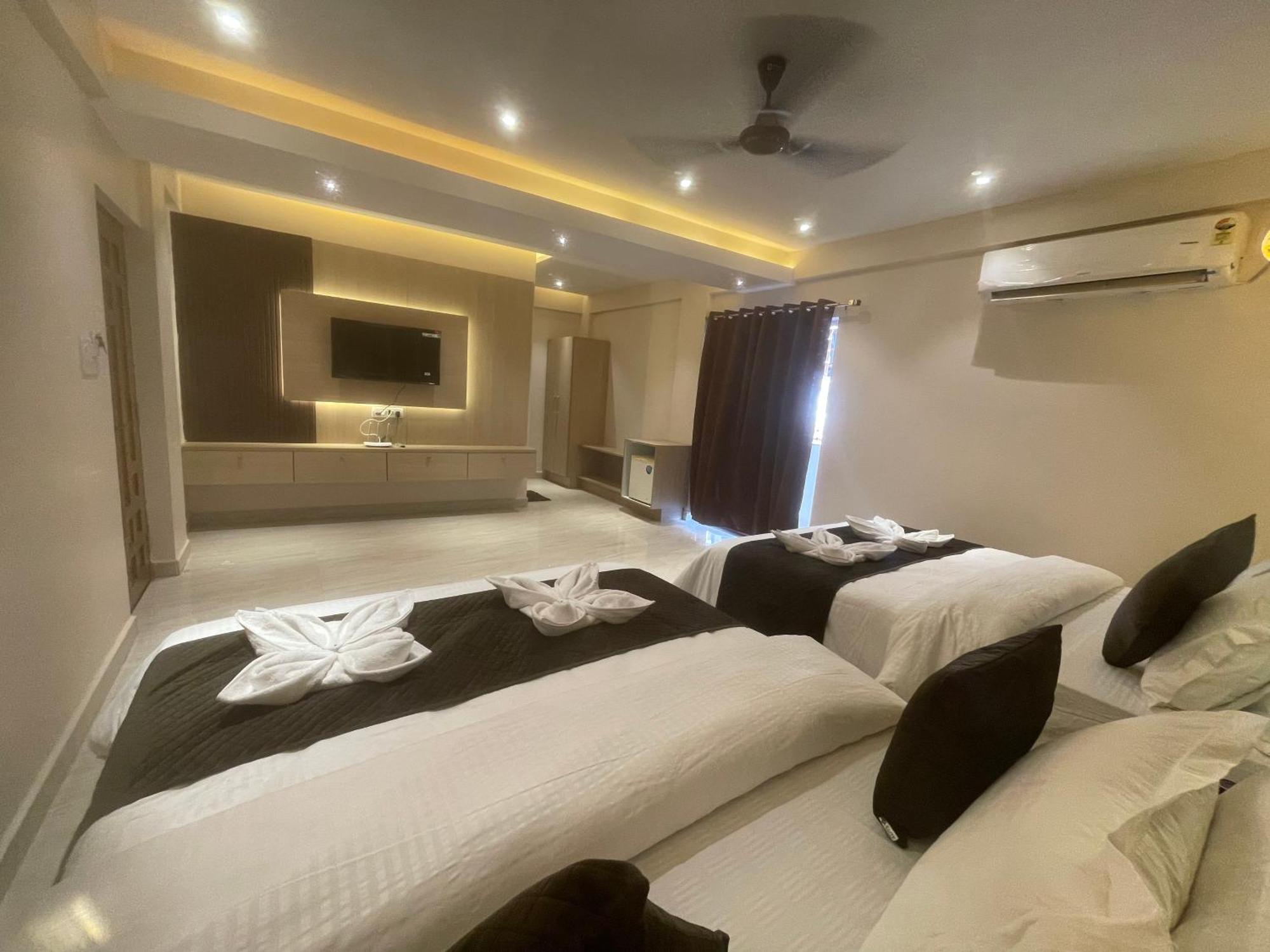 Royal Casa Baga Hotel ภายนอก รูปภาพ