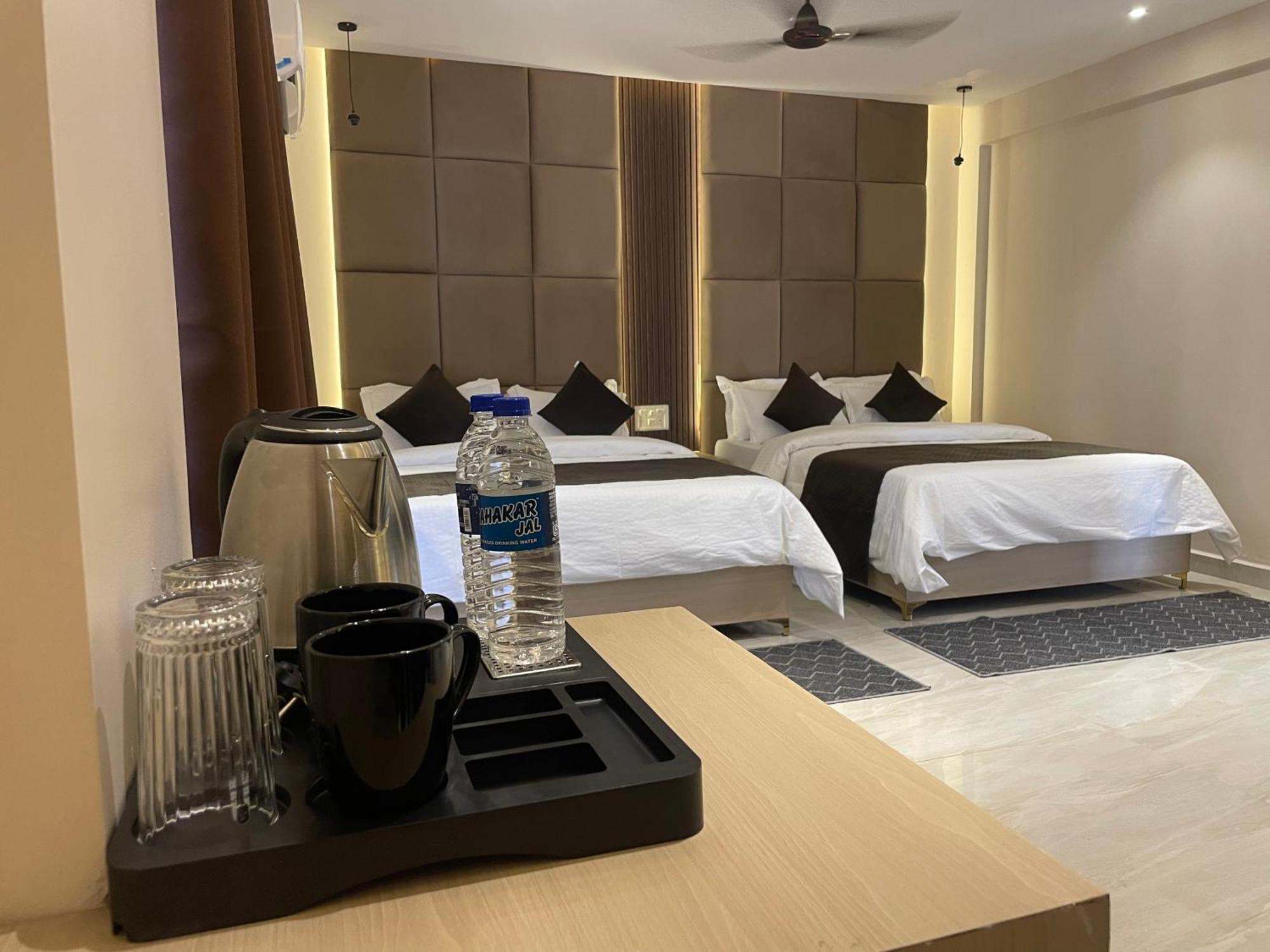 Royal Casa Baga Hotel ภายนอก รูปภาพ
