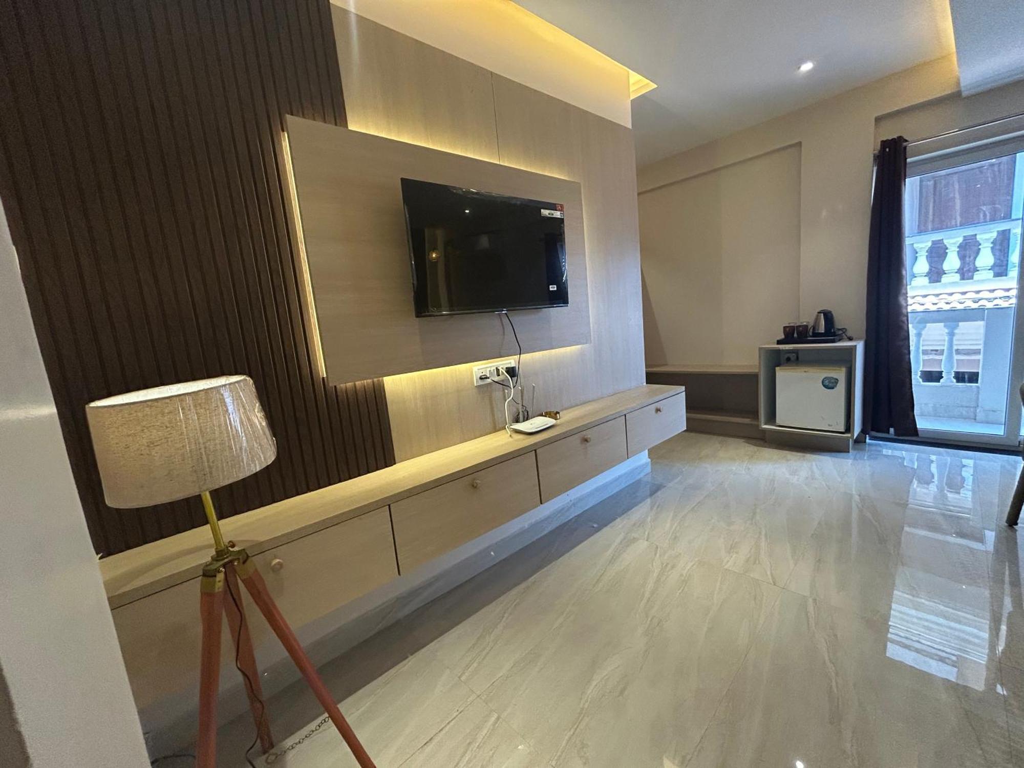 Royal Casa Baga Hotel ภายนอก รูปภาพ